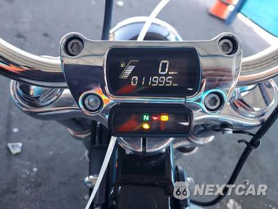 Zdjęcie 7 z 9 samochodu: 2024 HARLEY-DAVIDSON FXST VIN:1HD1BVJ22RB011920 - miniatura