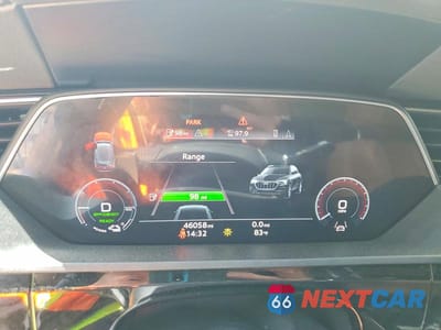 Zdjęcie 9 z 13 samochodu: 2021 AUDI E-TRON PREMIUM VIN:WA1AAAGE8MB008747 - miniatura