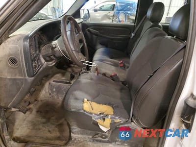 Zdjęcie 7 z 12 samochodu: 2006 CHEVROLET SILVERADO K1500 VIN:1GCEK19Z36Z165018 - miniatura