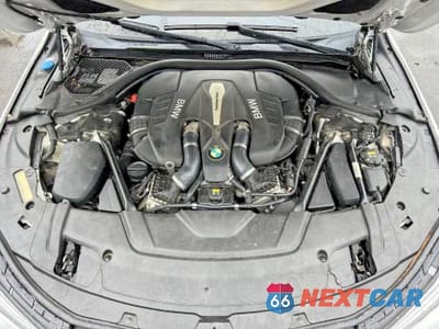 Zdjęcie 7 z 12 samochodu: 2017 BMW 750 XI VIN:WBA7F2C38HG423052 - miniatura