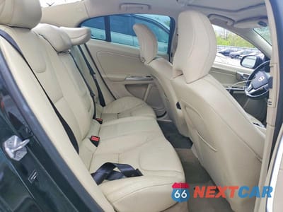 Zdjęcie 10 z 12 samochodu: 2014 VOLVO S60 T5 VIN:YV1612FS6E2295798 - miniatura