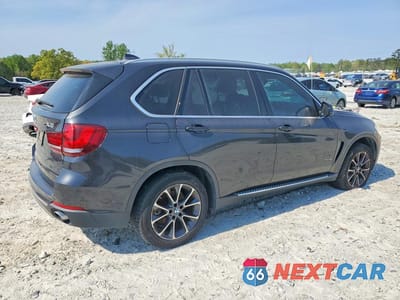 Trzecie zdjęcie samochodu z tyłu: 2017 BMW X5 SDRIVE35I VIN:5UXKR2C32H0U23155 - miniatura