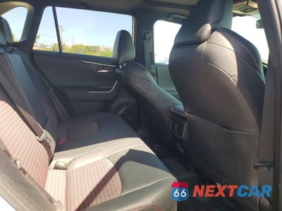 Zdjęcie 10 z 12 samochodu: 2024 TOYOTA RAV4 PRIME XSE VIN:JTMEB3FV9RD210669 - miniatura