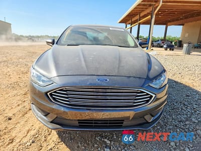 Piąte zdjęcie samochodu w środku: 2017 FORD FUSION SE VIN:3FA6P0HD5HR250008 - miniatura