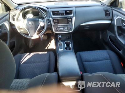 Zdjęcie 9 z 13 samochodu: 2016 NISSAN ALTIMA 2.5 VIN:1N4AL3AP3GN310932 - miniatura