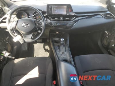 Zdjęcie 8 z 13 samochodu: 2018 TOYOTA C-HR XLE PREMIUM VIN:NMTKHMBX8JR034705 - miniatura