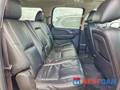 Zdjęcie 11 z 13 samochodu: 2012 CHEVROLET SUBURBAN K1500 LT VIN:1GNSKJE75CR189296 - miniatura