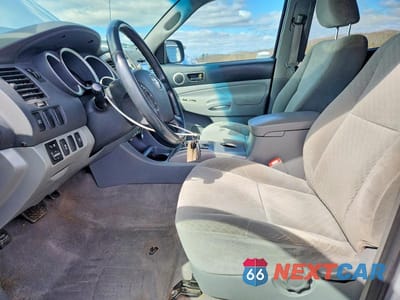 Zdjęcie 7 z 11 samochodu: 2009 TOYOTA TACOMA V6 VIN:3TMMU52N29M010924 - miniatura
