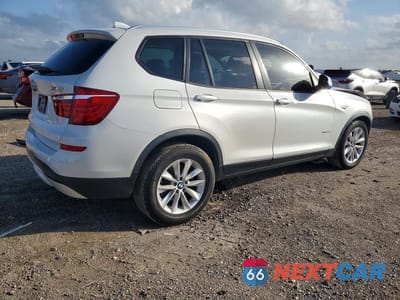 Trzecie zdjęcie samochodu z tyłu: 2017 BMW X3 SDRIVE28I VIN:5UXWZ7C30H0V90600 - miniatura