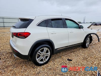 Trzecie zdjęcie samochodu z tyłu: 2021 MERCEDES-BENZ GLA 250 VIN:W1N4N4GB0MJ252714 - miniatura