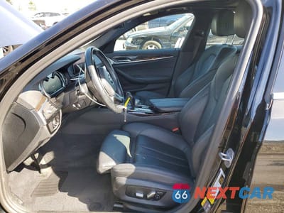 Zdjęcie 7 z 12 samochodu: 2019 BMW 530E VIN:WBAJA9C53KB392960 - miniatura