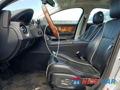Zdjęcie 7 z 12 samochodu: 2013 JAGUAR XJ SUPERCHARGED VIN:SAJWA1GT2DMV54721 - miniatura