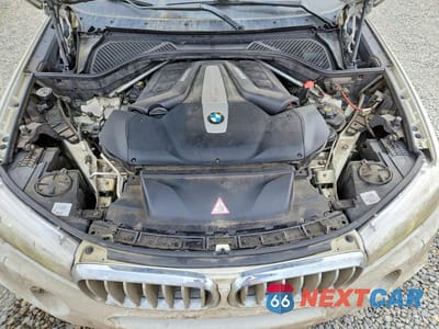 Zdjęcie 12 z 12 samochodu: 2015 BMW X5 XDRIVE50I VIN:5UXKR6C52F0J76824 - miniatura