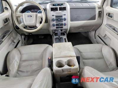 Zdjęcie 8 z 13 samochodu: 2008 FORD ESCAPE XLT VIN:1FMCU03148KB50713 - miniatura