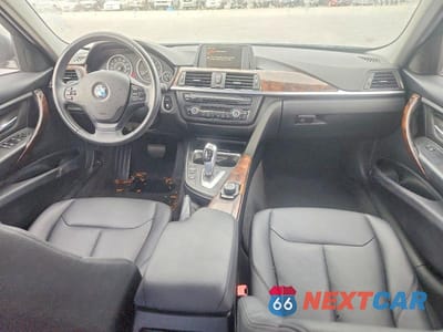 Zdjęcie 8 z 12 samochodu: 2014 BMW 320 I VIN:WBA3B1G51ENS80405 - miniatura
