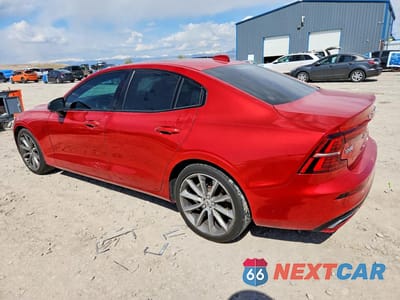 Drugie zdjęcie samochodu z przodu: 2021 VOLVO S60 T5 MOMENTUM VIN:7JR102TZ5MG103620 - miniatura