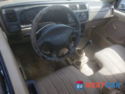 Zdjęcie 8 z 12 samochodu: 2000 NISSAN FRONTIER XE VIN:1N6DD21S1YC367160 - miniatura