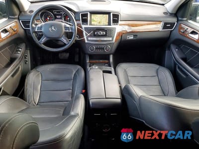 Zdjęcie 8 z 13 samochodu: 2015 MERCEDES-BENZ GL 550 4MATIC VIN:4JGDF7DE5FA442804 - miniatura