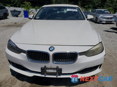 Piąte zdjęcie samochodu w środku: 2014 BMW 328 I VIN:WBA3A5C54EF604912 - miniatura