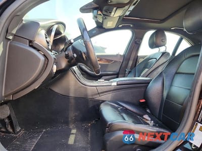Zdjęcie 7 z 12 samochodu: 2018 MERCEDES-BENZ C 300 4MATIC VIN:55SWF4KB4JU271269 - miniatura