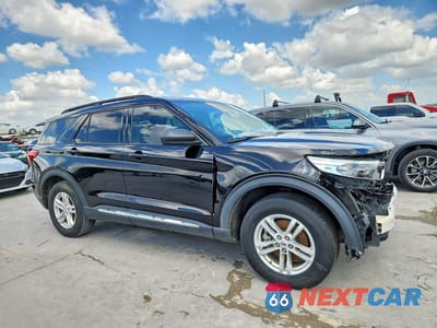 Czwarte zdjęcie samochodu z boku: 2022 FORD EXPLORER XLT VIN:1FMSK7DH8NGC33498 - miniatura