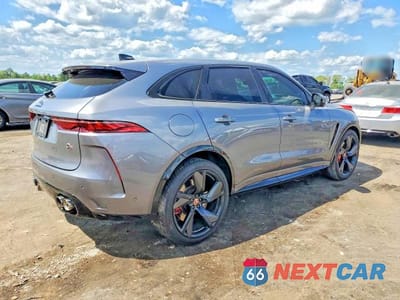 Trzecie zdjęcie samochodu z tyłu: 2022 JAGUAR F-PACE SVR VIN:SADCZ2EE9NA700690 - miniatura