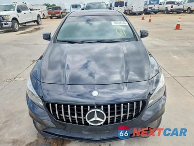 Piąte zdjęcie samochodu w środku: 2015 MERCEDES-BENZ CLA 250 VIN:WDDSJ4EB8FN259795 - miniatura