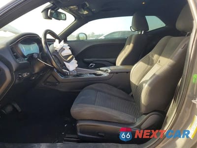 Zdjęcie 7 z 12 samochodu: 2019 DODGE CHALLENGER SXT VIN:2C3CDZAG7KH632370 - miniatura
