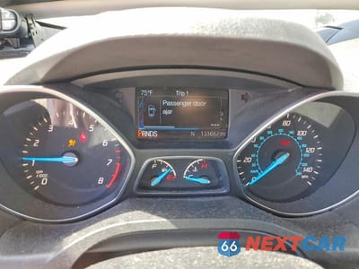 Zdjęcie 9 z 13 samochodu: 2015 FORD ESCAPE SE VIN:1FMCU9G97FUA78623 - miniatura