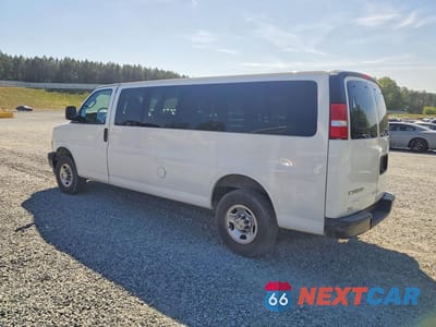 Drugie zdjęcie samochodu z przodu: 2023 CHEVROLET EXPRESS G3500 LS VIN:1GAZGNFP2P1104166 - miniatura