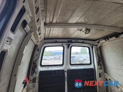 Zdjęcie 10 z 12 samochodu: 2012 CHEVROLET EXPRESS 2500 CARGO DELIVERY VAN VIN:1GCWGFCA2C1172865 - miniatura