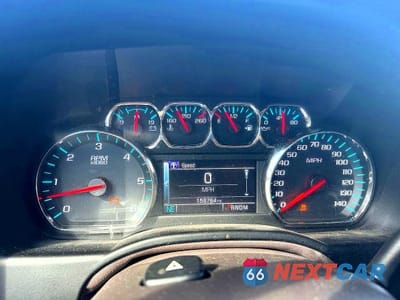 Zdjęcie 8 z 10 samochodu: 2015 CHEVROLET SUBURBAN C1500 LTZ VIN:1GNSCKKC3FR638712 - miniatura