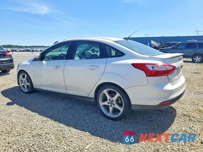 Drugie zdjęcie samochodu z przodu: 2012 FORD FOCUS TITANIUM VIN:1FAHP3J20CL468495 - miniatura