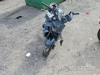 Piąte zdjęcie samochodu w środku: 2025 YAMAHA MT09 VIN:JYARN94E2SA003204 - miniatura