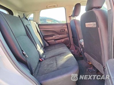 Zdjęcie 11 z 13 samochodu: 2014 MITS OUTLANDER VIN:4A4AP3AU4EE013601 - miniatura