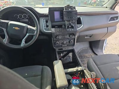 Zdjęcie 7 z 12 samochodu: 2022 CHEVROLET TAHOE K1500 VIN:1GNSKLED8NR304848 - miniatura