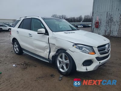 Czwarte zdjęcie samochodu z boku: 2018 MERCEDES-BENZ GLE 350 4MATIC VIN:4JGDA5HB1JB116861 - miniatura