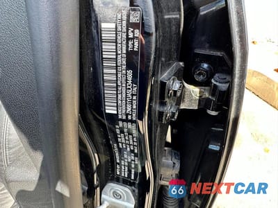 Zdjęcie 10 z 10 samochodu: 2020 MASERATI LEVANTE S VIN:ZN661YUA5LX344605 - miniatura