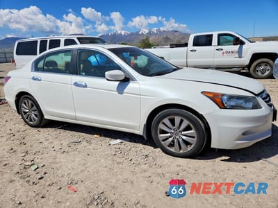 Czwarte zdjęcie samochodu z boku: 2012 HONDA ACCORD EXL VIN:1HGCP3F82CA022167 - miniatura