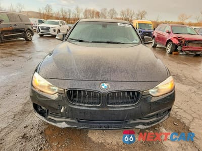 Piąte zdjęcie samochodu w środku: 2016 BMW 320 XI VIN:WBA8A3C56GK690566 - miniatura