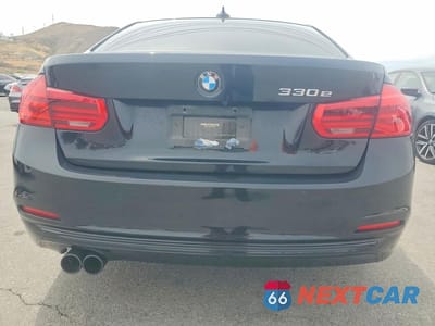Zdjęcie 6 z 12 samochodu: 2017 BMW 330E VIN:WBA8E1C52HK480296 - miniatura
