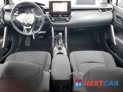 Zdjęcie 8 z 13 samochodu: 2025 TOYOTA COROLLA CROSS LE VIN:7MUCAAAG9SV147015 - miniatura