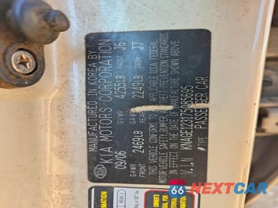Zdjęcie 12 z 12 samochodu: 2007 KIA OPTIMA LX VIN:KNAGE123175085695 - miniatura