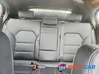 Zdjęcie 10 z 13 samochodu: 2020 MERCEDES-BENZ GLA 250 4MATIC VIN:WDCTG4GB2LU021530 - miniatura