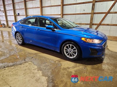 Czwarte zdjęcie samochodu z boku: 2019 FORD FUSION SE VIN:3FA6P0HD9KR131515 - miniatura