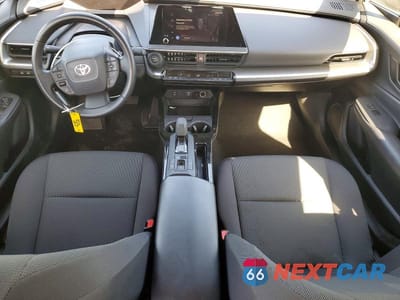 Zdjęcie 8 z 12 samochodu: 2023 TOYOTA PRIUS LE VIN:JTDACAAU2P3009861 - miniatura