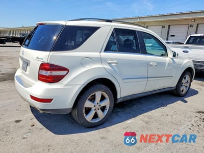 Trzecie zdjęcie samochodu z tyłu: 2011 MERCEDES-BENZ ML 350 4MATIC VIN:4JGBB8GB5BA662545 - miniatura
