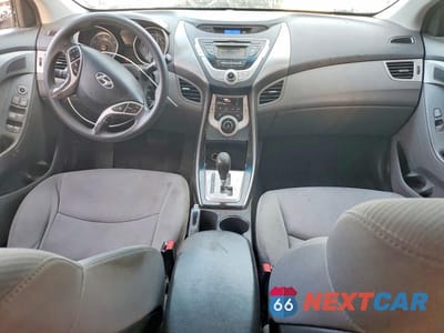 Zdjęcie 8 z 12 samochodu: 2012 HYUNDAI ELANTRA GLS VIN:KMHDH4AE1CU401738 - miniatura