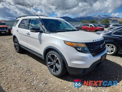 Czwarte zdjęcie samochodu z boku: 2014 FORD EXPLORER SPORT VIN:1FM5K8GTXEGC23719 - miniatura
