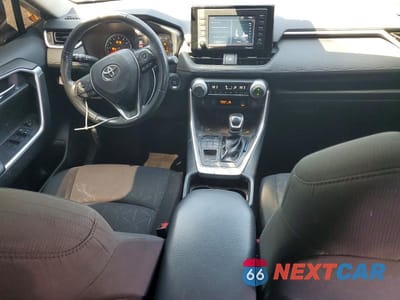 Zdjęcie 8 z 13 samochodu: 2020 TOYOTA RAV4 XLE VIN:JTMP1RFV6LD056993 - miniatura